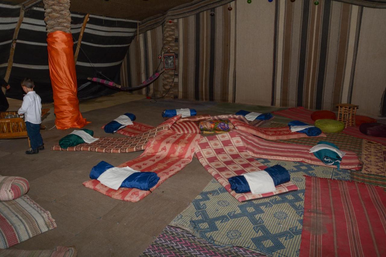 Kfar Hanokdim - Glamping & Camping Арад Экстерьер фото